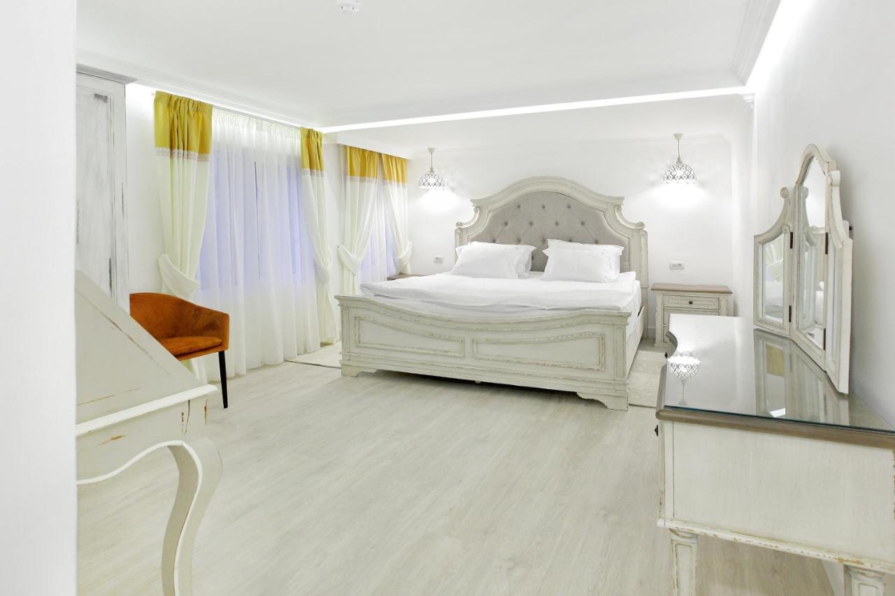 Excelsior Boutique Hotel Синая Екстериор снимка